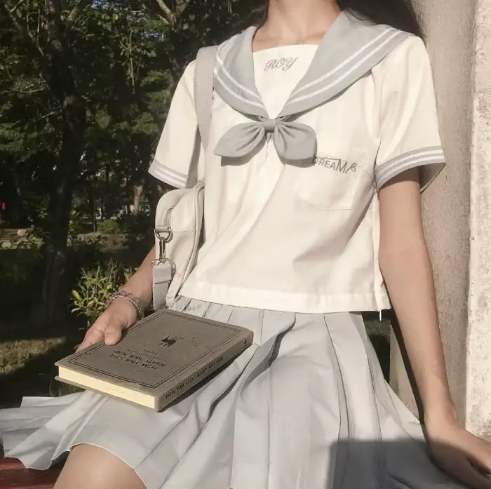 生活是条静静的河流